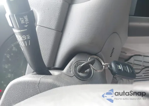 2004 Toyota Camry Le из США, поврежденный, VIN 4T1BE32K44U853232